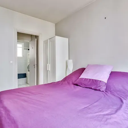 Charming For 3 People ❁ Ternes Quartier ❁ Appartamento