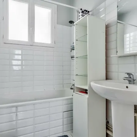 Charming For 3 People ❁ Ternes Quartier ❁