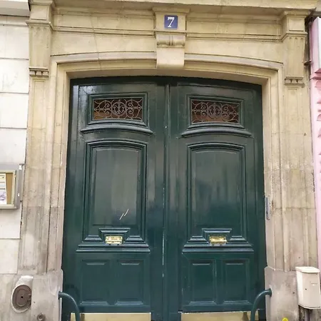 Charming For 3 People ❁ Ternes Quartier ❁ * Parigi